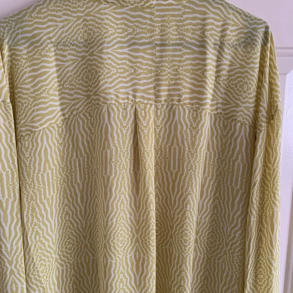 Worthington button down blouse - Picture 7 of 7